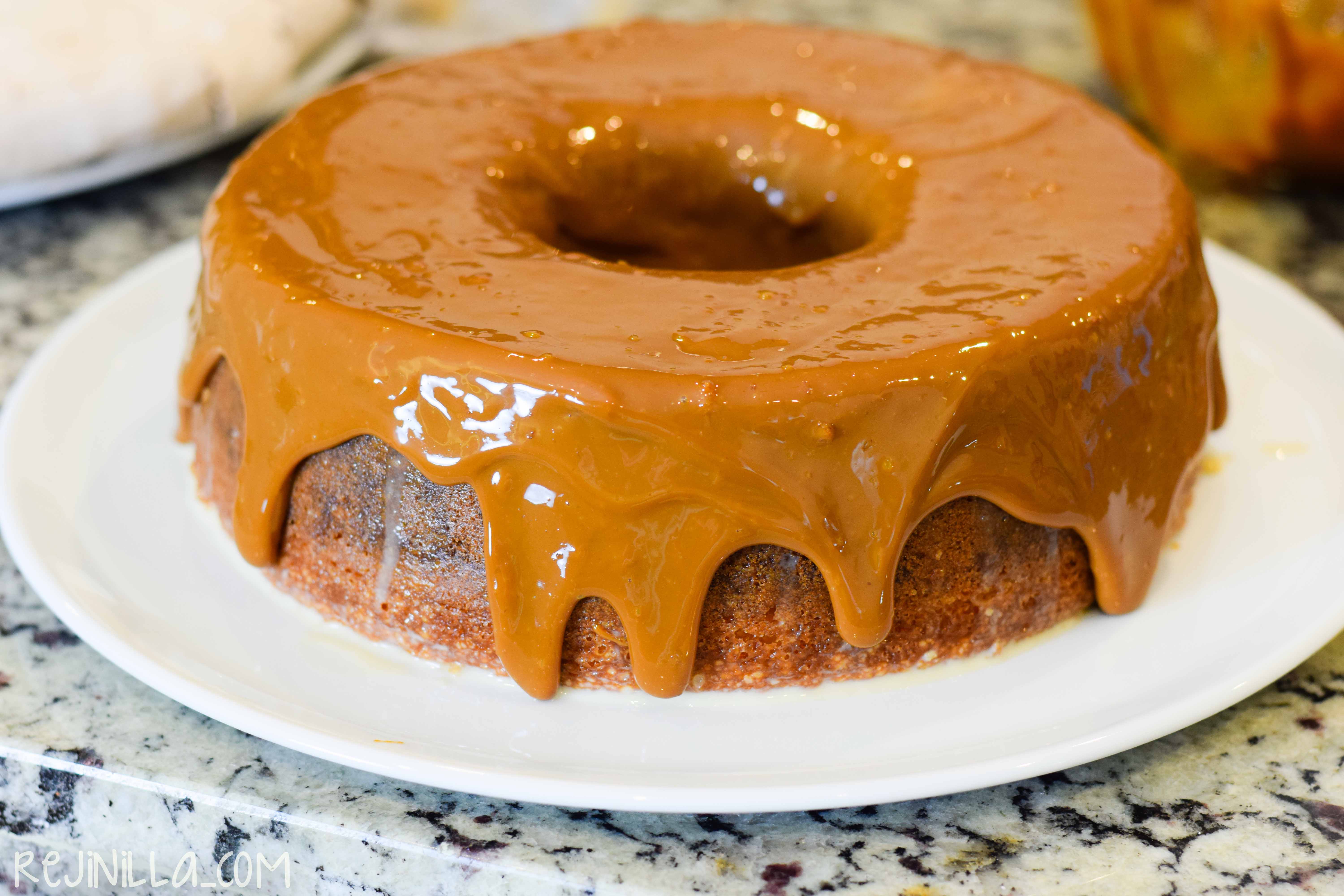 Pastel de tres leches con cajeta 